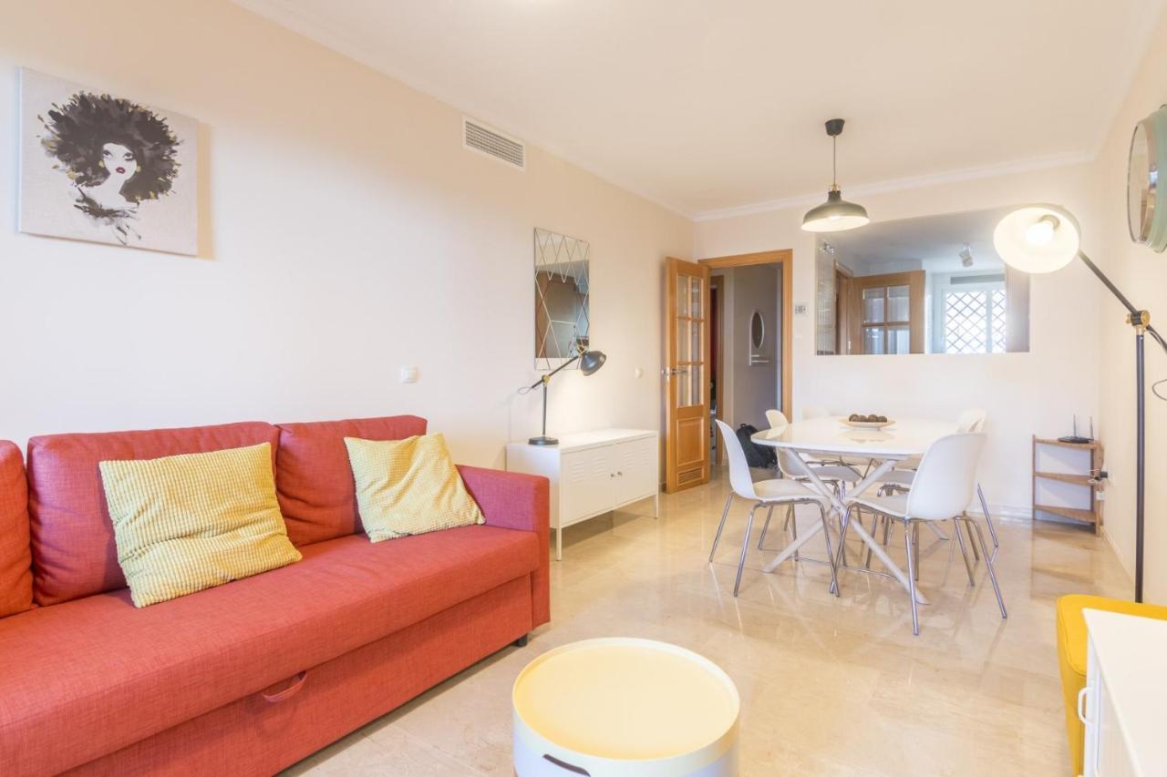 2187-Lovely 2Bedrooms With Pool And Playground Манилва Экстерьер фото